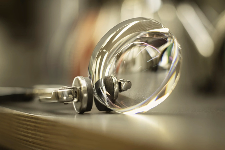 Hoya lens fitting in south yorkshire